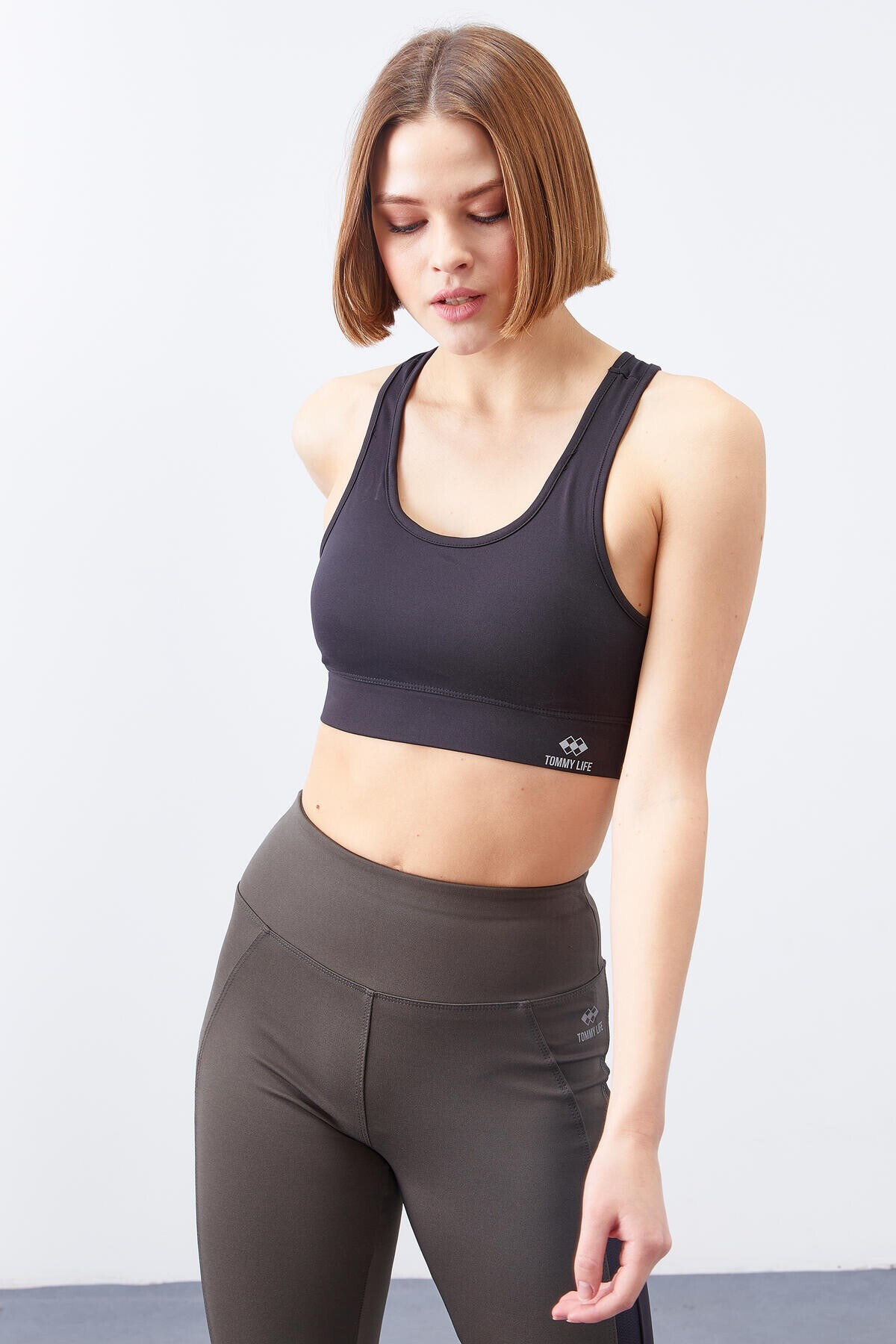Women's Sports Bustier with Back Detailed Slim Fit U-Neck