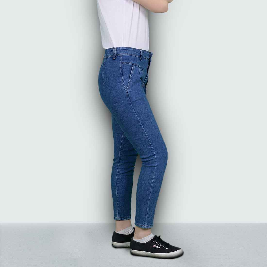 Woman Jeans From Powermixs