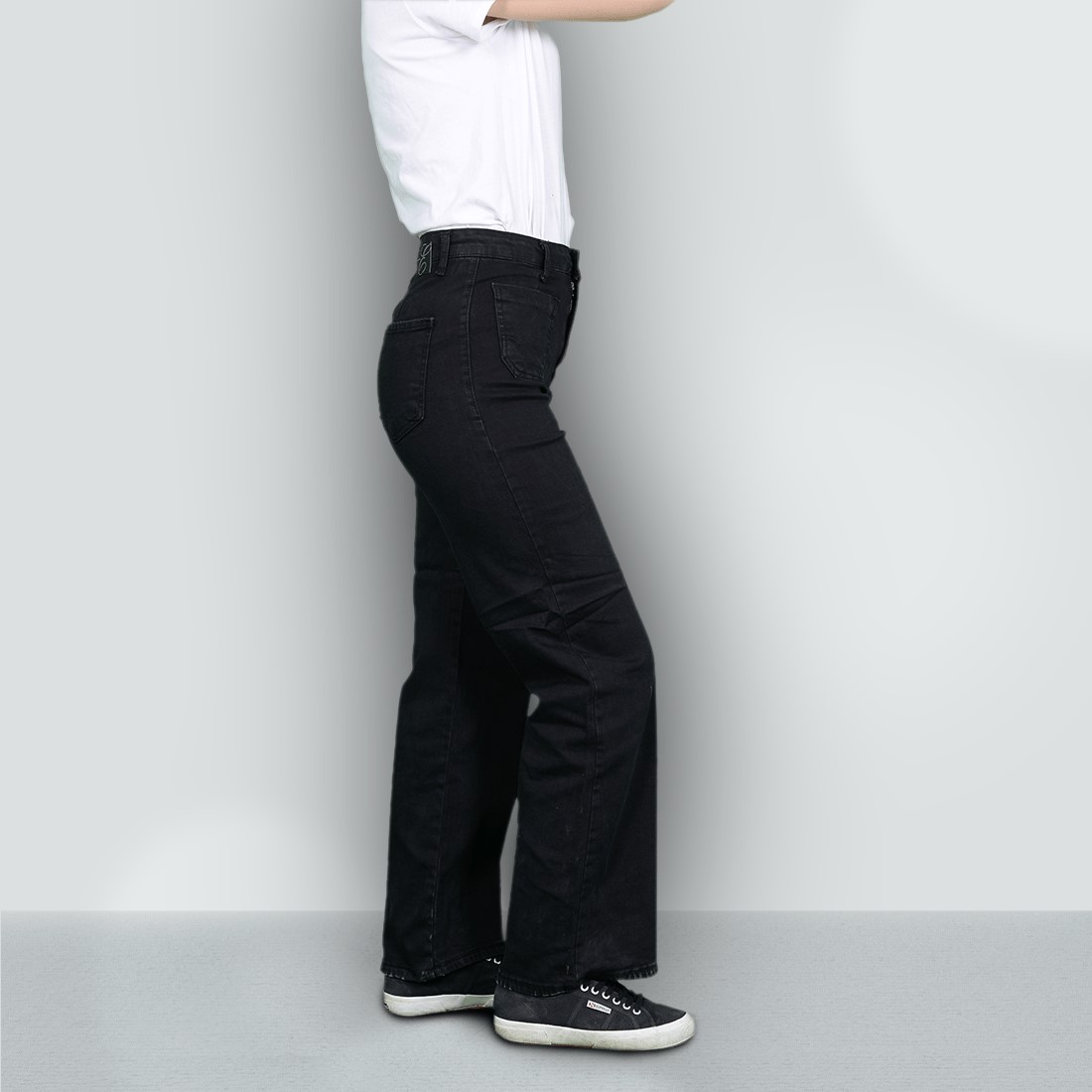 women Straight Fit High Rise Jeans