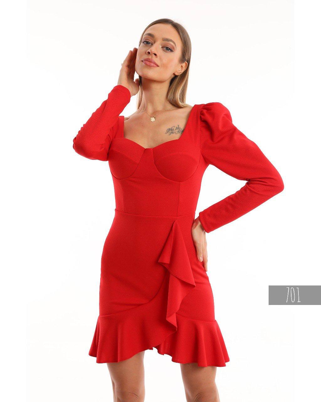 short evening dress with volume sleeves