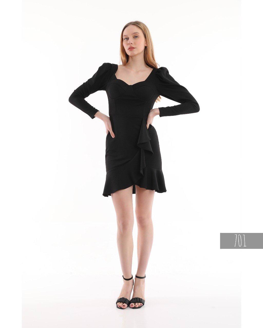 short evening dress with volume sleeves