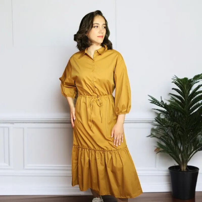 Button detailed midi dress