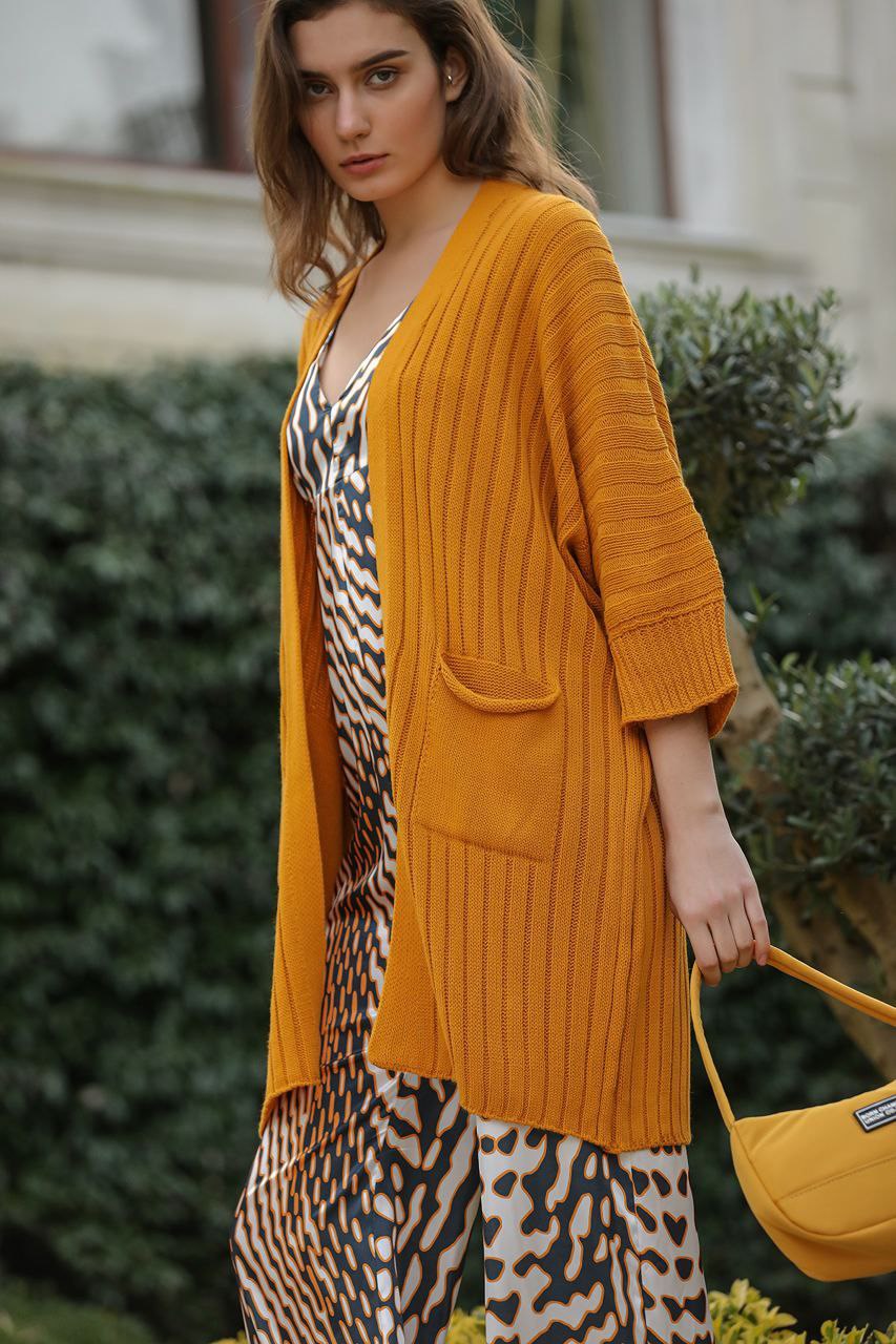 Women's Cardigan with Pockets