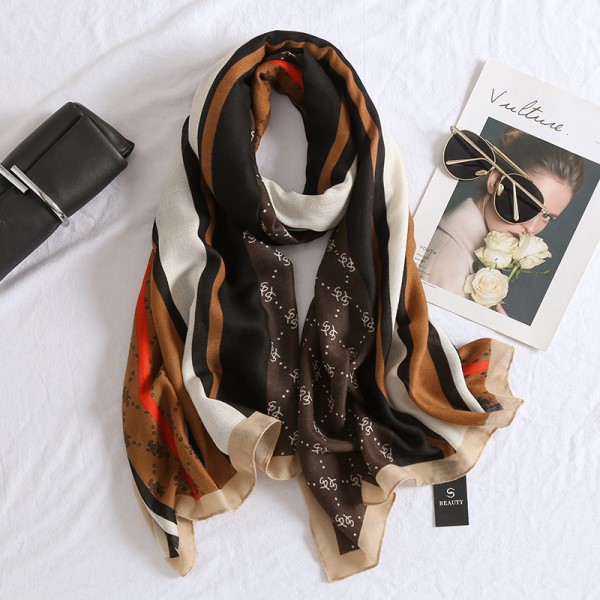 Woman's Viscose Scarf