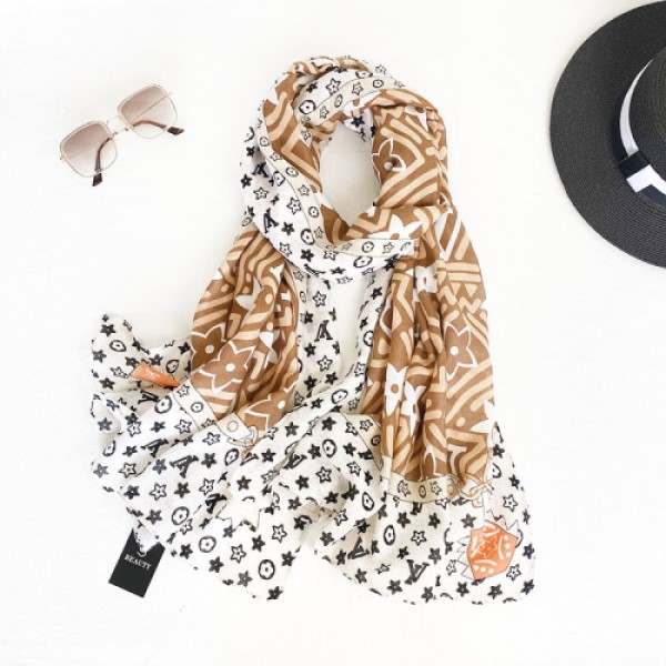 Woman's Viscose Scarf