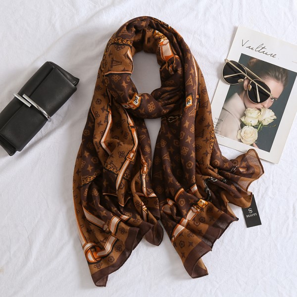 Woman's Viscose Scarf