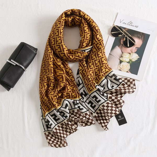 Woman's Viscose Scarf