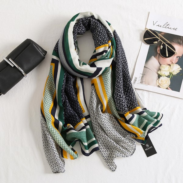 Woman's Viscose Scarf