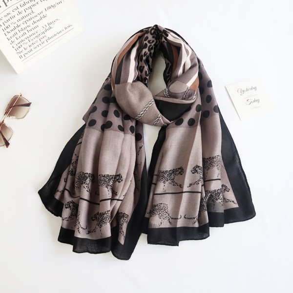 Woman's Viscose Scarf