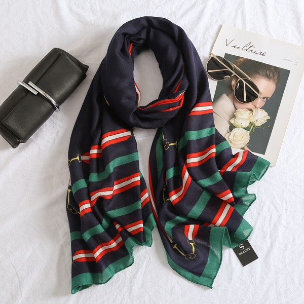 Woman's Viscose Scarf