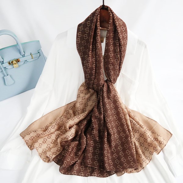 Woman's Viscose Scarf