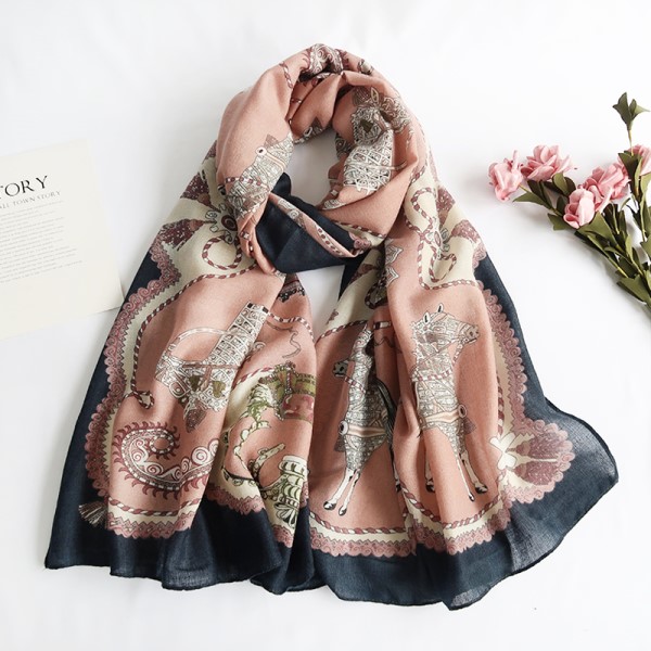 Woman's Viscose Scarf