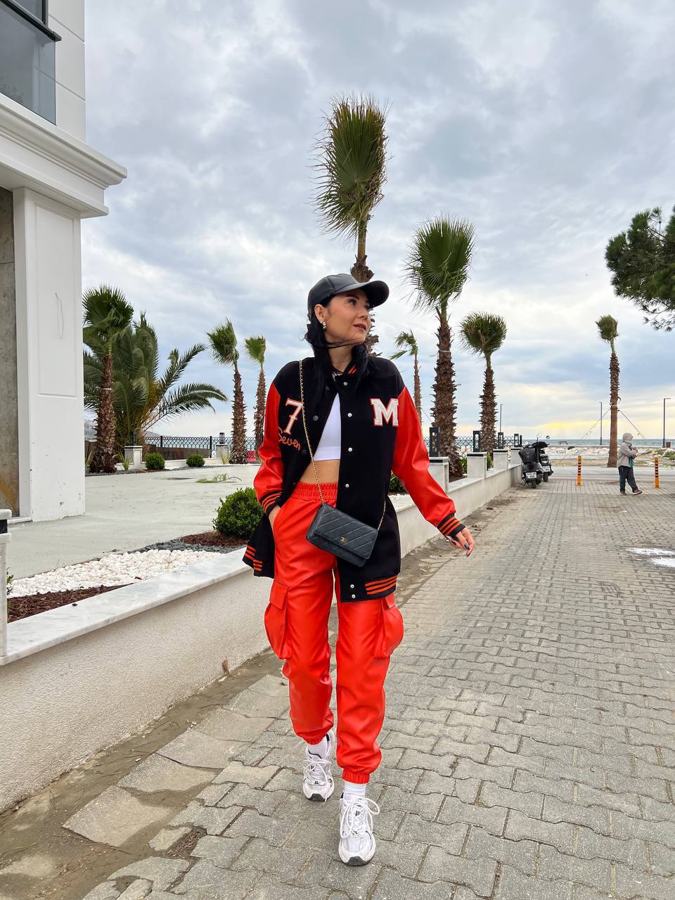 women's jacket with Leather sleeve