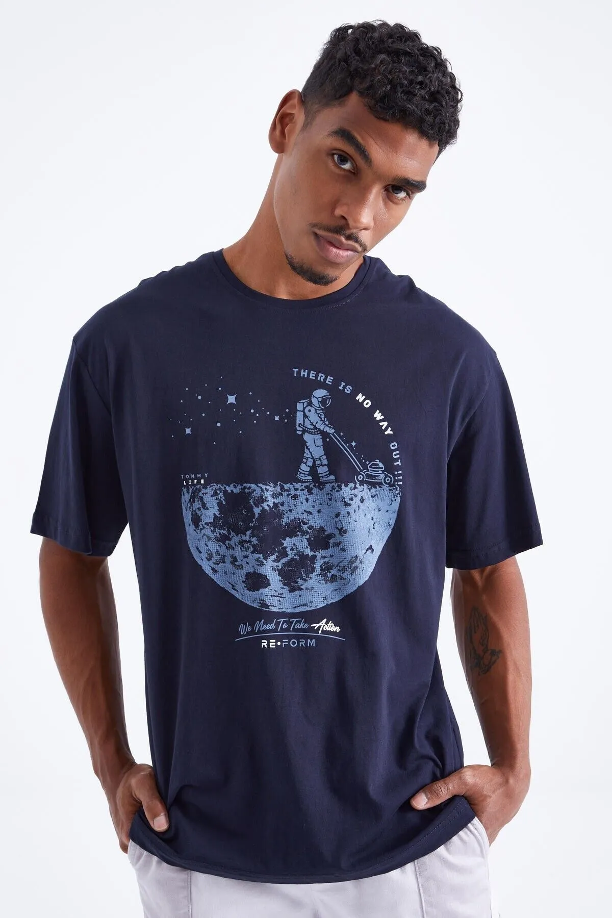 Tommy Life Men's Oversized T-Shirt
