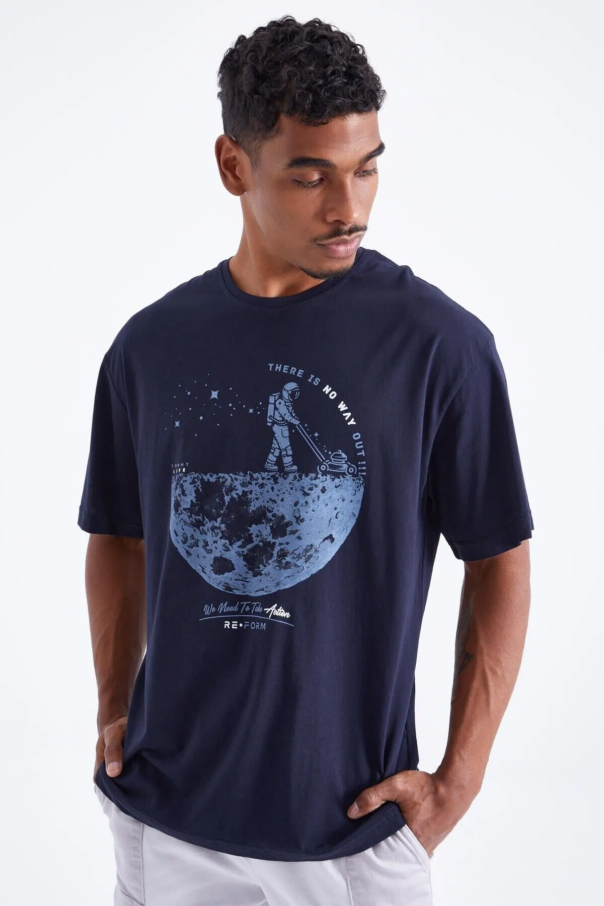 Tommy Life Men's Oversized T-Shirt