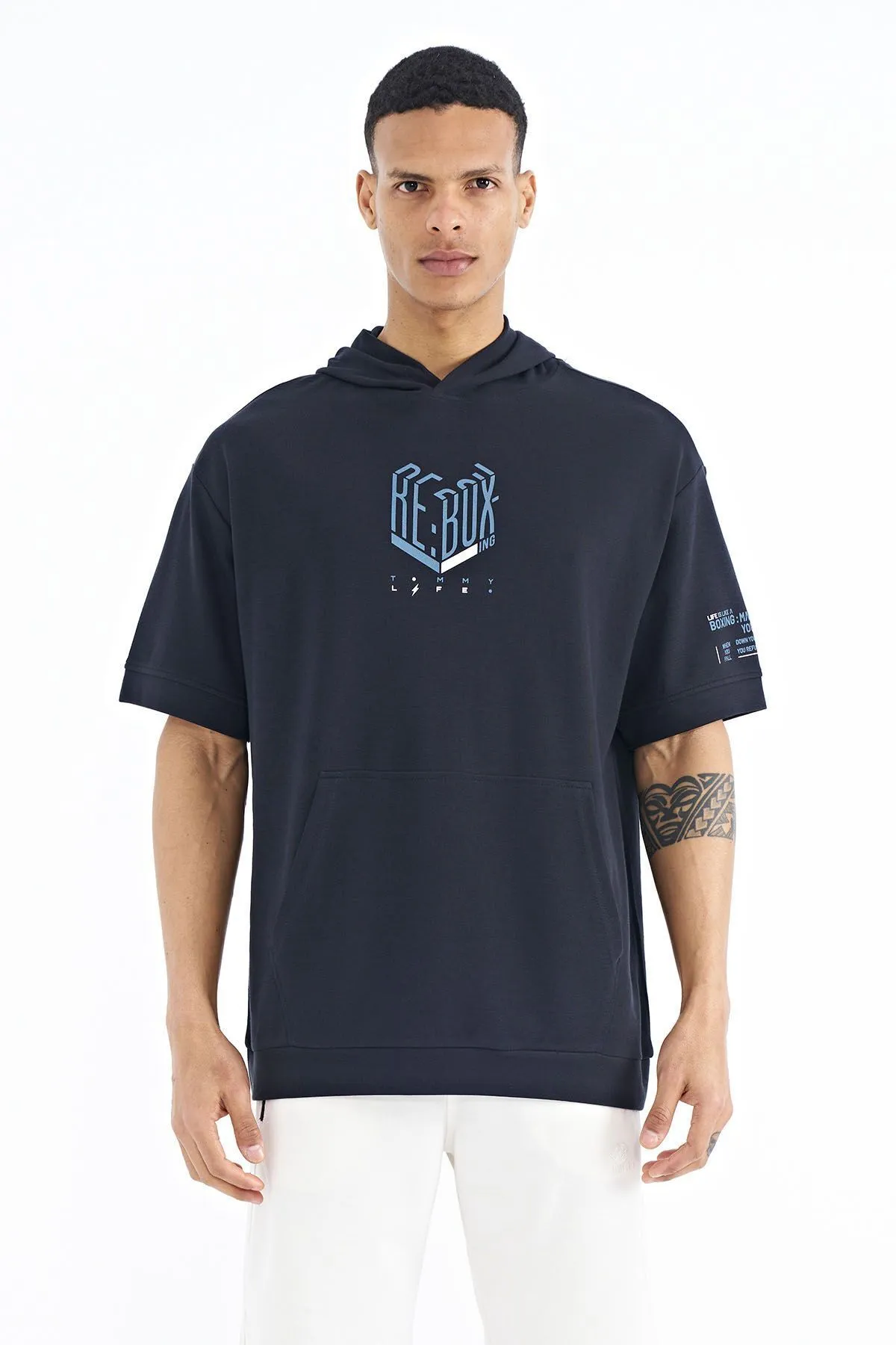 ziboxhttps://dev-zimarketplace.s3.eu-central-1.amazonaws.com/products/140359/v8TDch72wv.webpimage