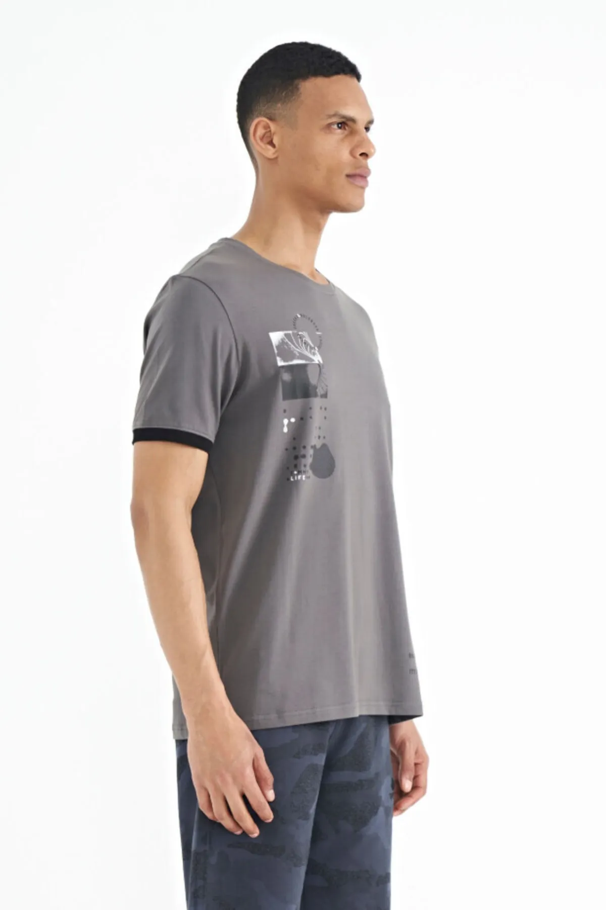 Tommy Life Men's Oversized T-Shirt