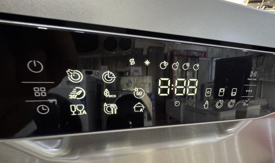 Sonic WQP12-J7617K-W - 14 Sets - Dishwasher - White