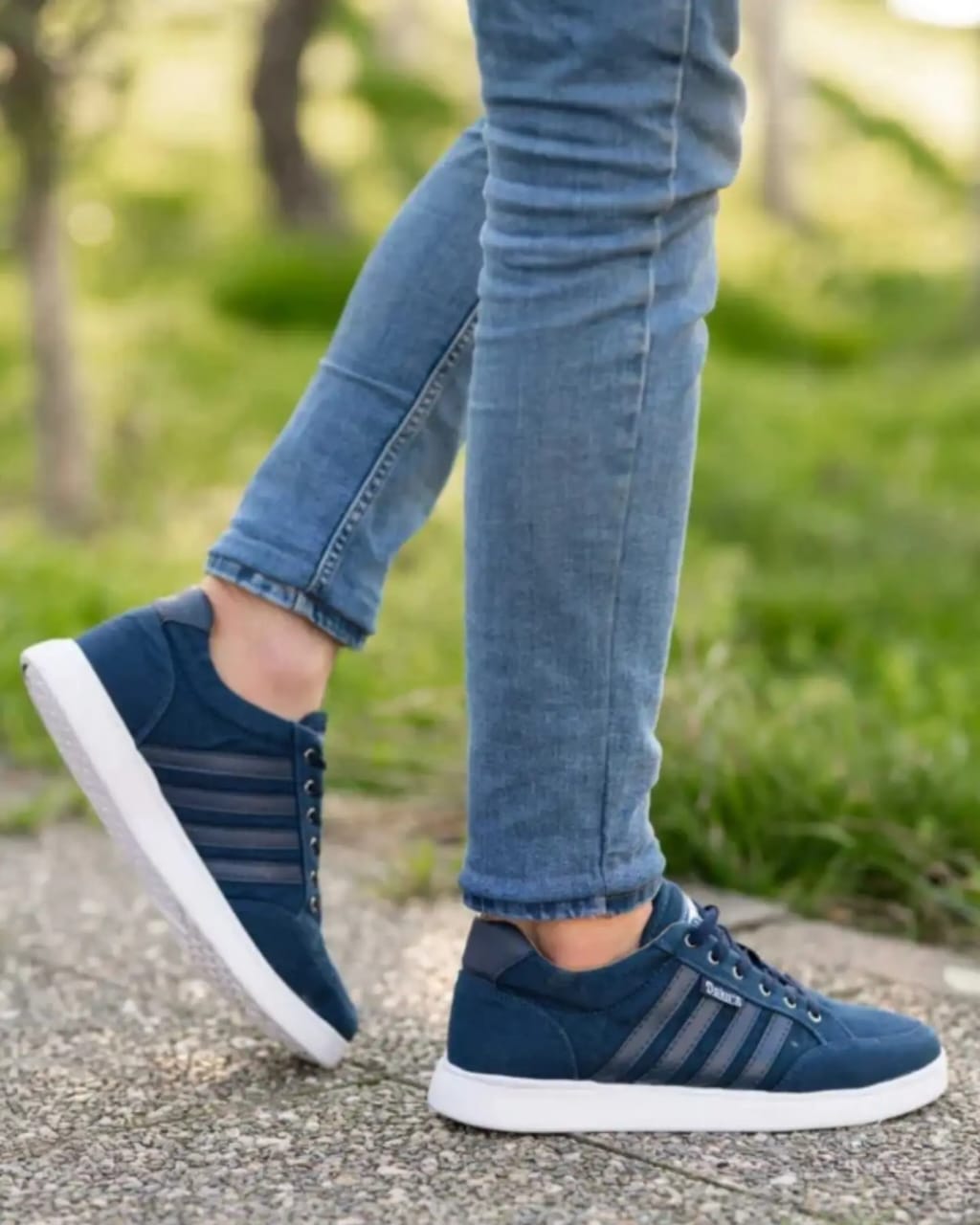 Men's sneaker shoes