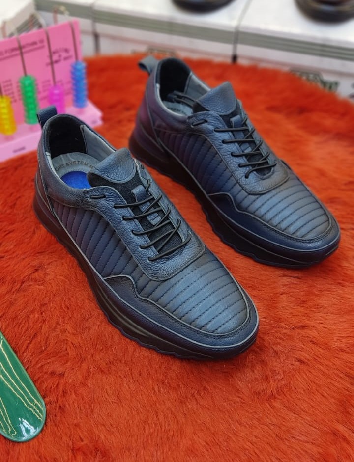 Men’s sneakers