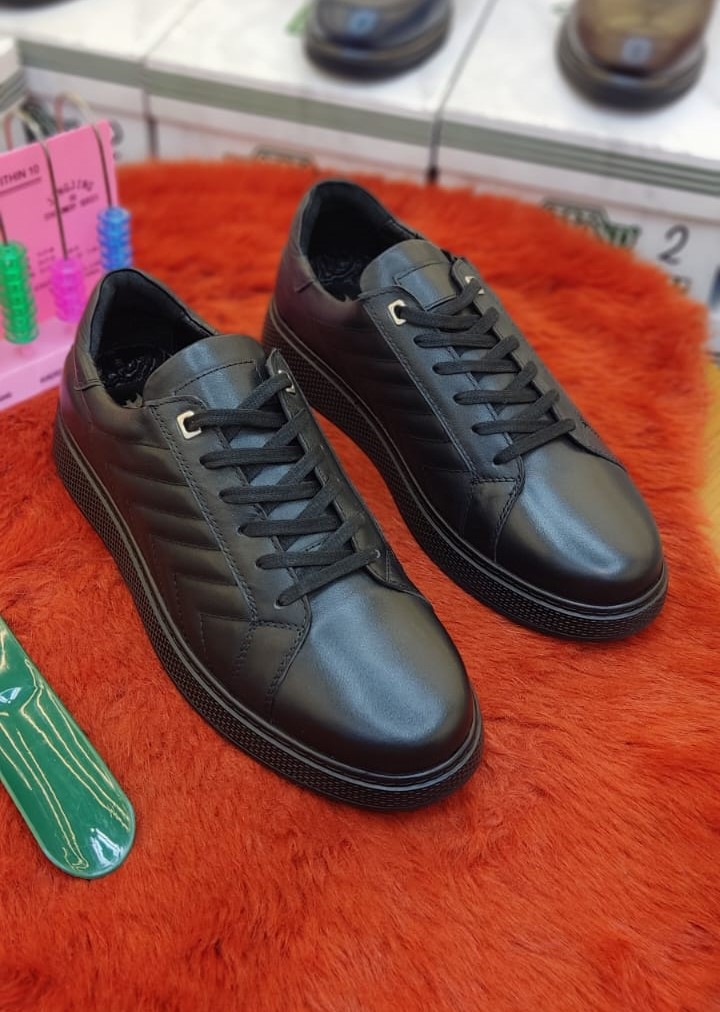 Men's Genuine Leather Casual Sneakers