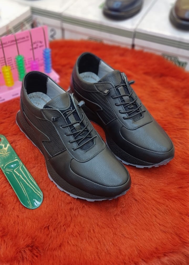 Men’s sneakers