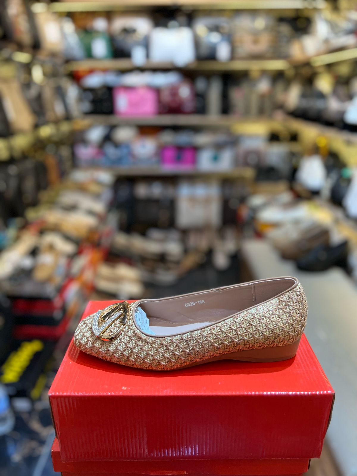 Women's shoes