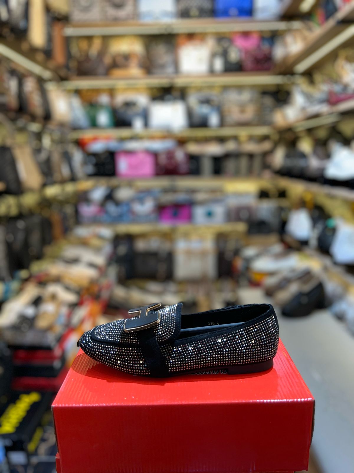 Women's shoes