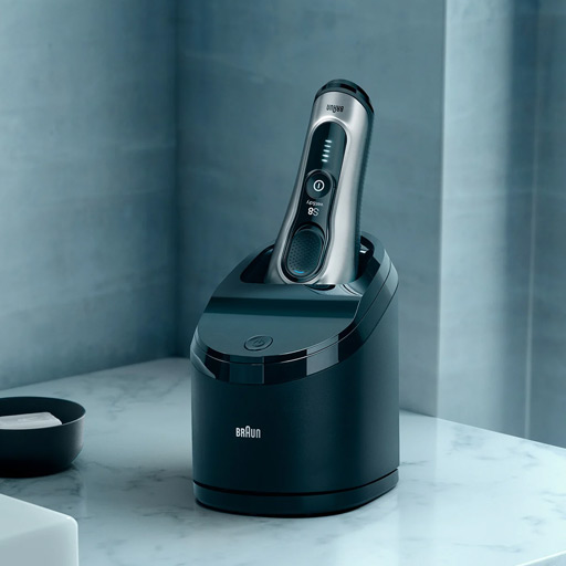 Series 8 Close & Gentle Shave - Braun