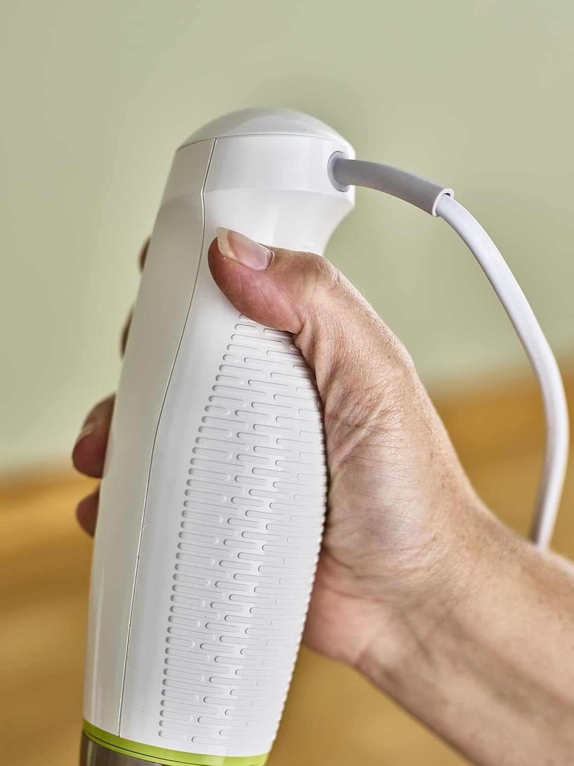 Kenwood Hand Blender 600W with 500ml Chopper, 500ml Jug, Whisk, Triple Blade Technology HDP 104Wg - White