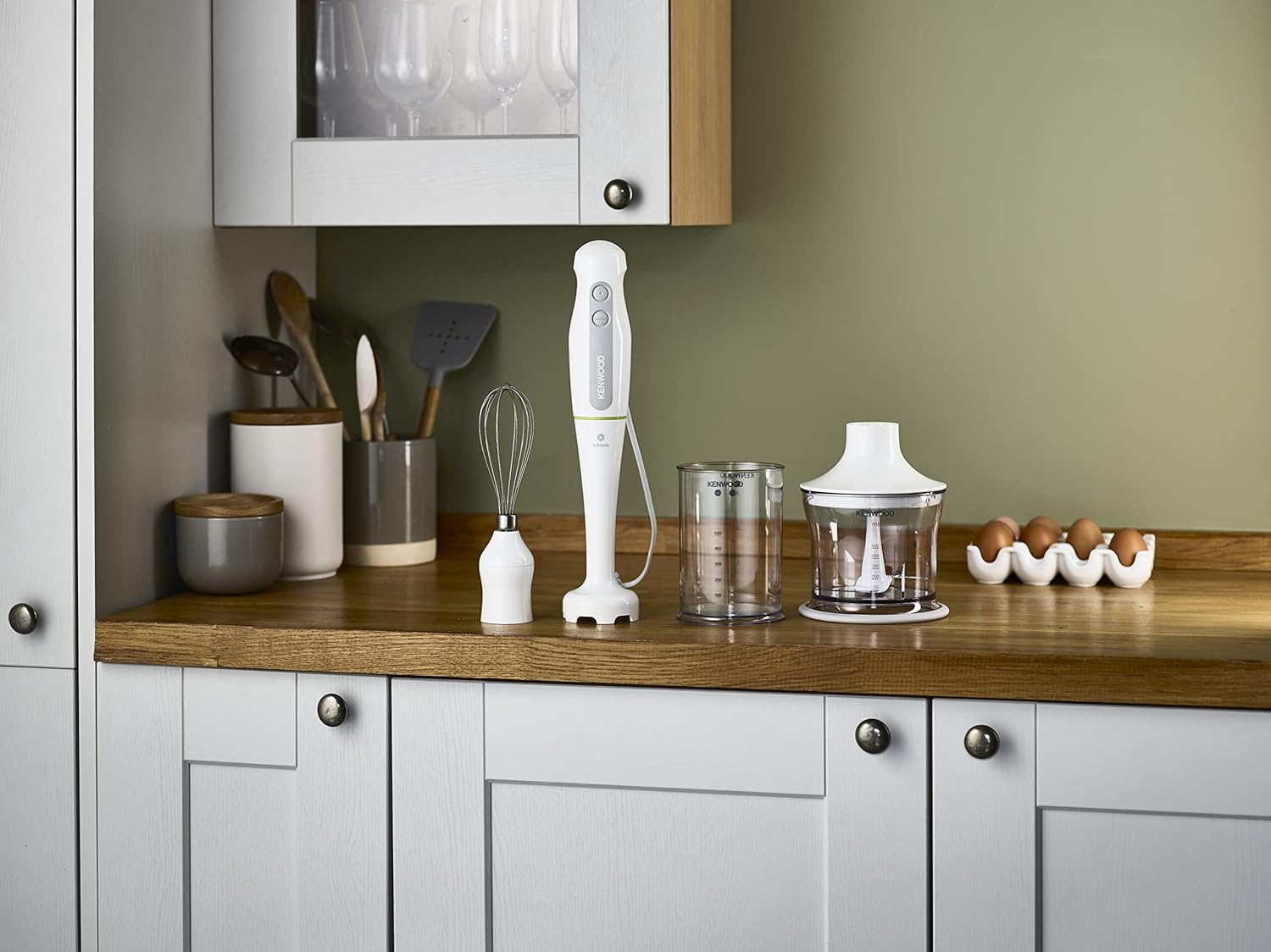 Kenwood Hand Blender 600W with 500ml Chopper, 500ml Jug, Whisk, Triple Blade Technology HDP 104Wg - White