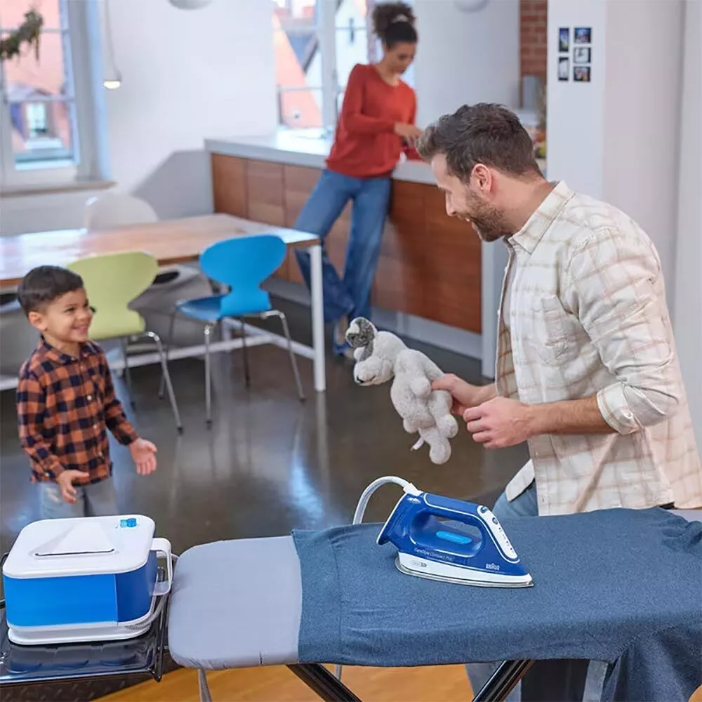 Braun Carestyle Compact Pro Steam Iron