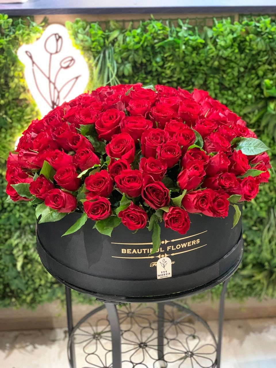 Red Roses bouquet box (Bunch of 100 Roses)