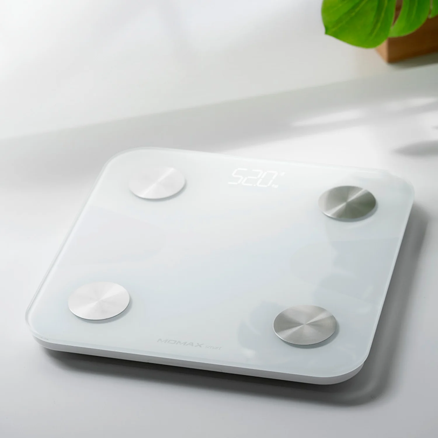 Momax Lite Tracker IoT Body Scale