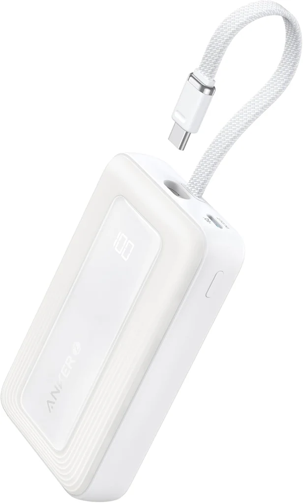 ANKER Power Bank  30W Built-In USB-C Cable