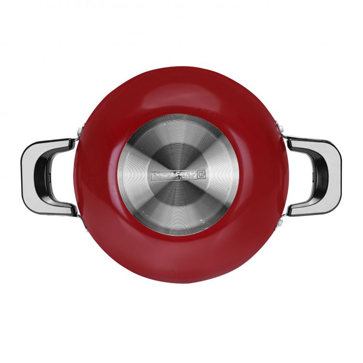 مقلاة عميقة مع غطاء