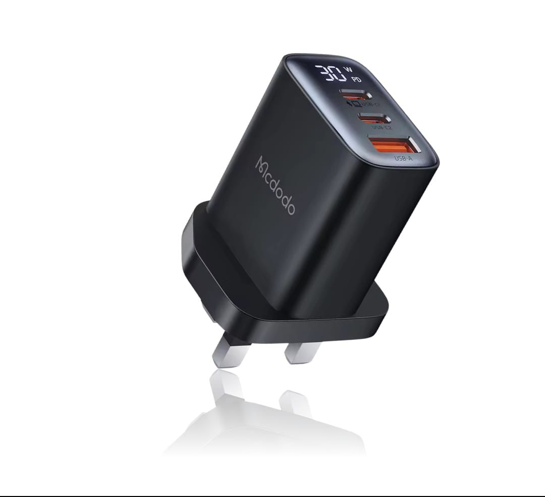 Mcdodo 30W Fast Charger with Digital Display, 2 Type-C Outputs and 1 Regular USB Output