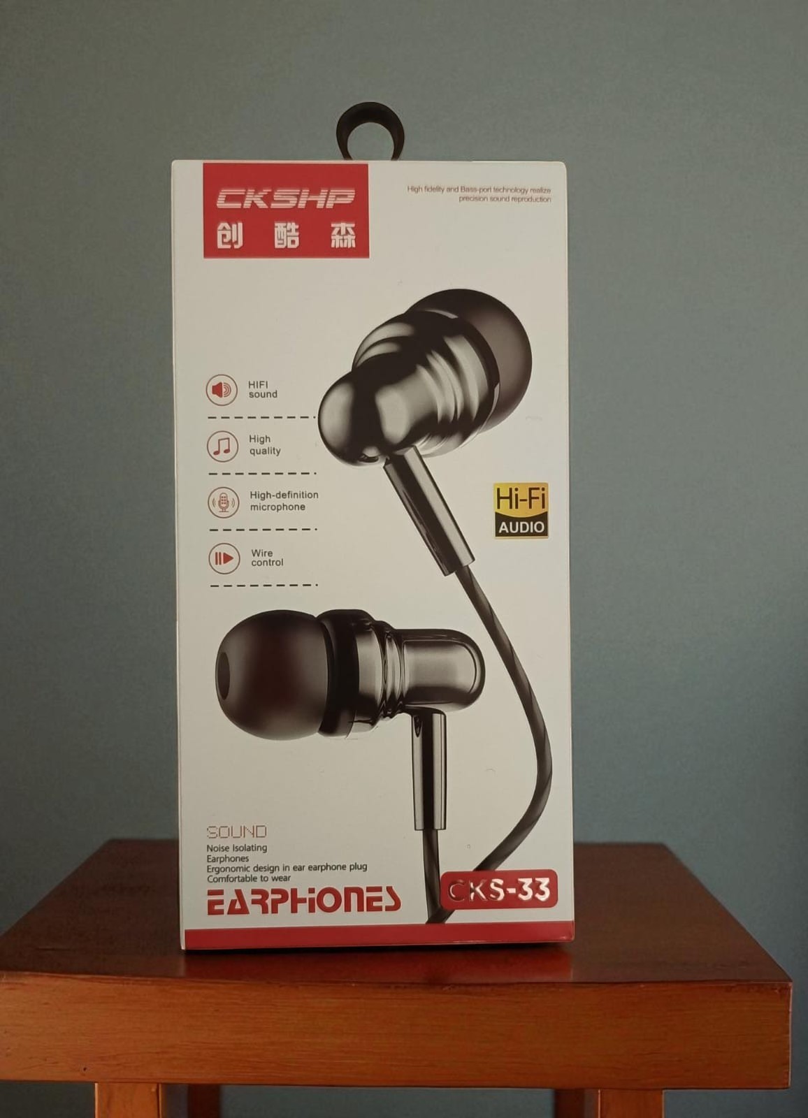 wired headphones