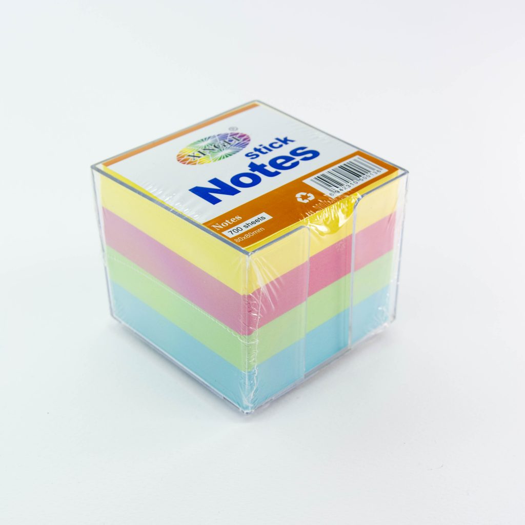 کاغەزی تێبینی ڕەنگاوڕەنگ ٧٠٠ وەرەقە بەبێ ستیکەر