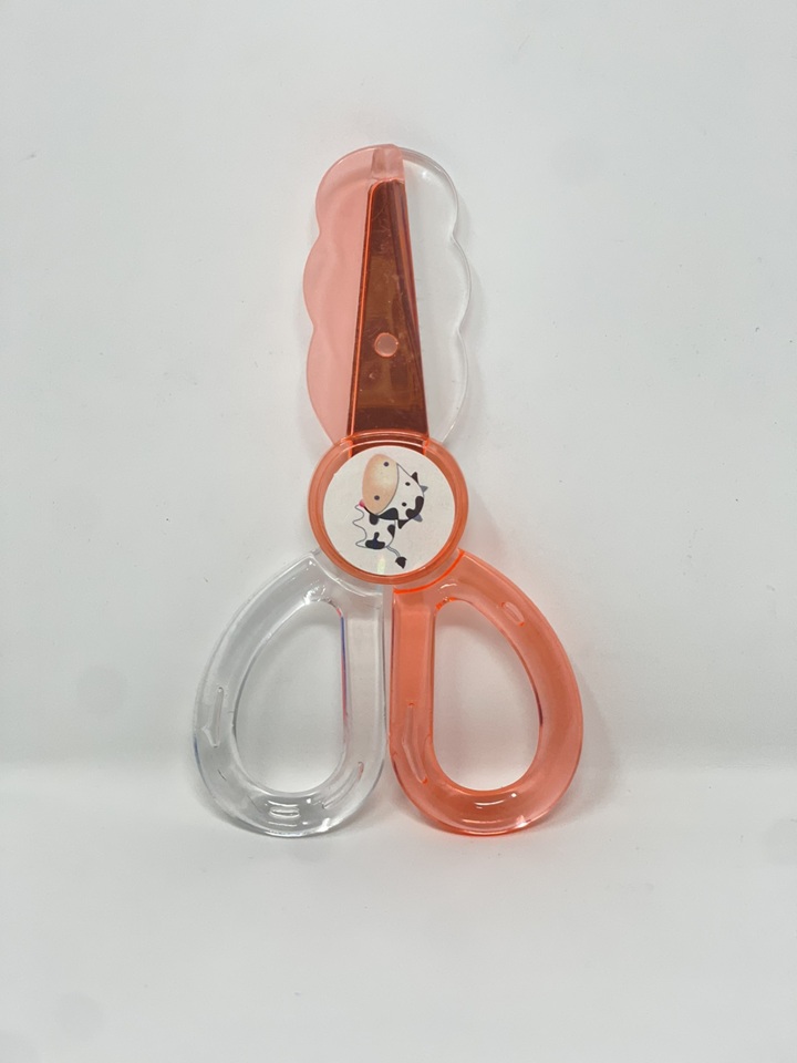 مقص بلاستيكي آمن للأطفال color option