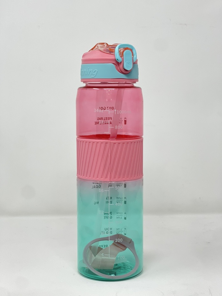 بوتلی ئاوی بلاستيك موشن