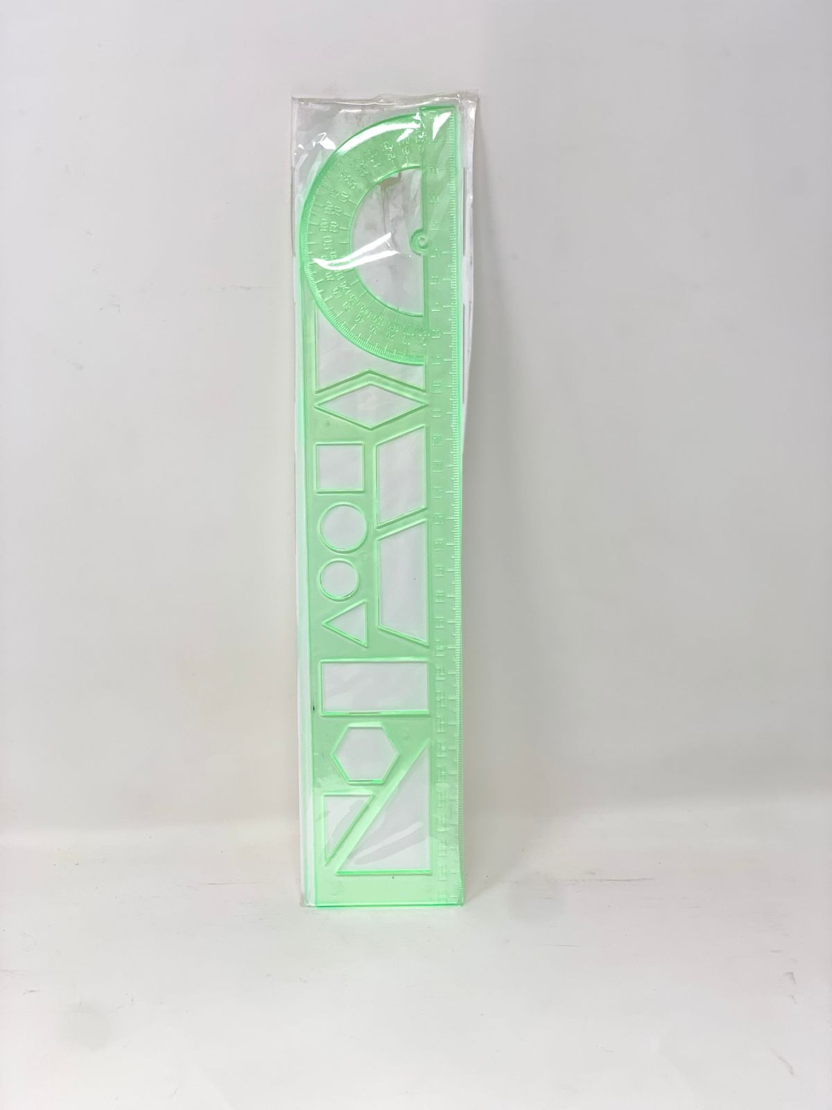 ڕاستەیی شێوەی ئەندازەیی