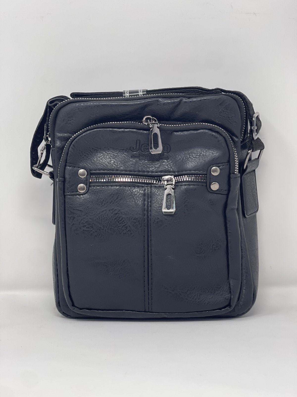 حقيبة كتف للرجال color option