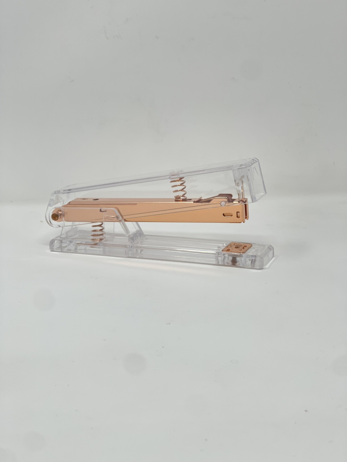 كابسة مكتب شفاف