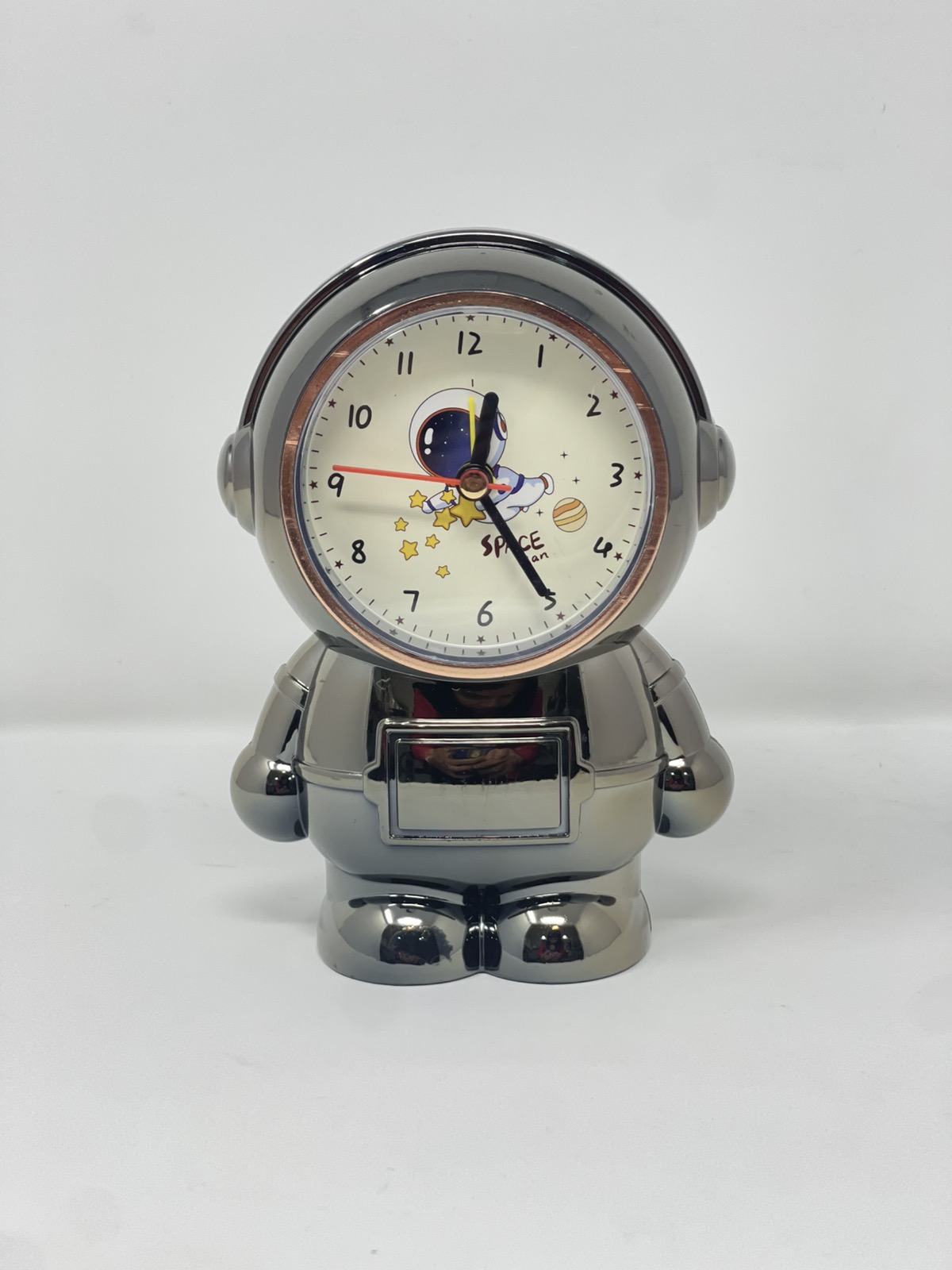 ساعة منبه على شكل كرتوني