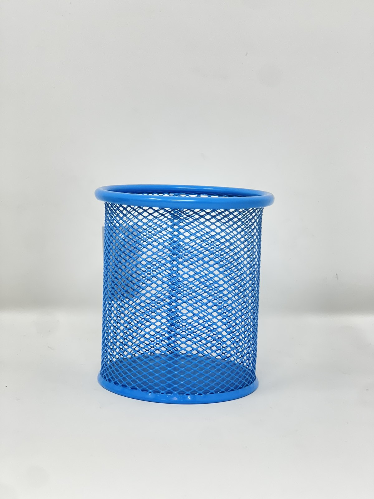 metal mesh pen holder