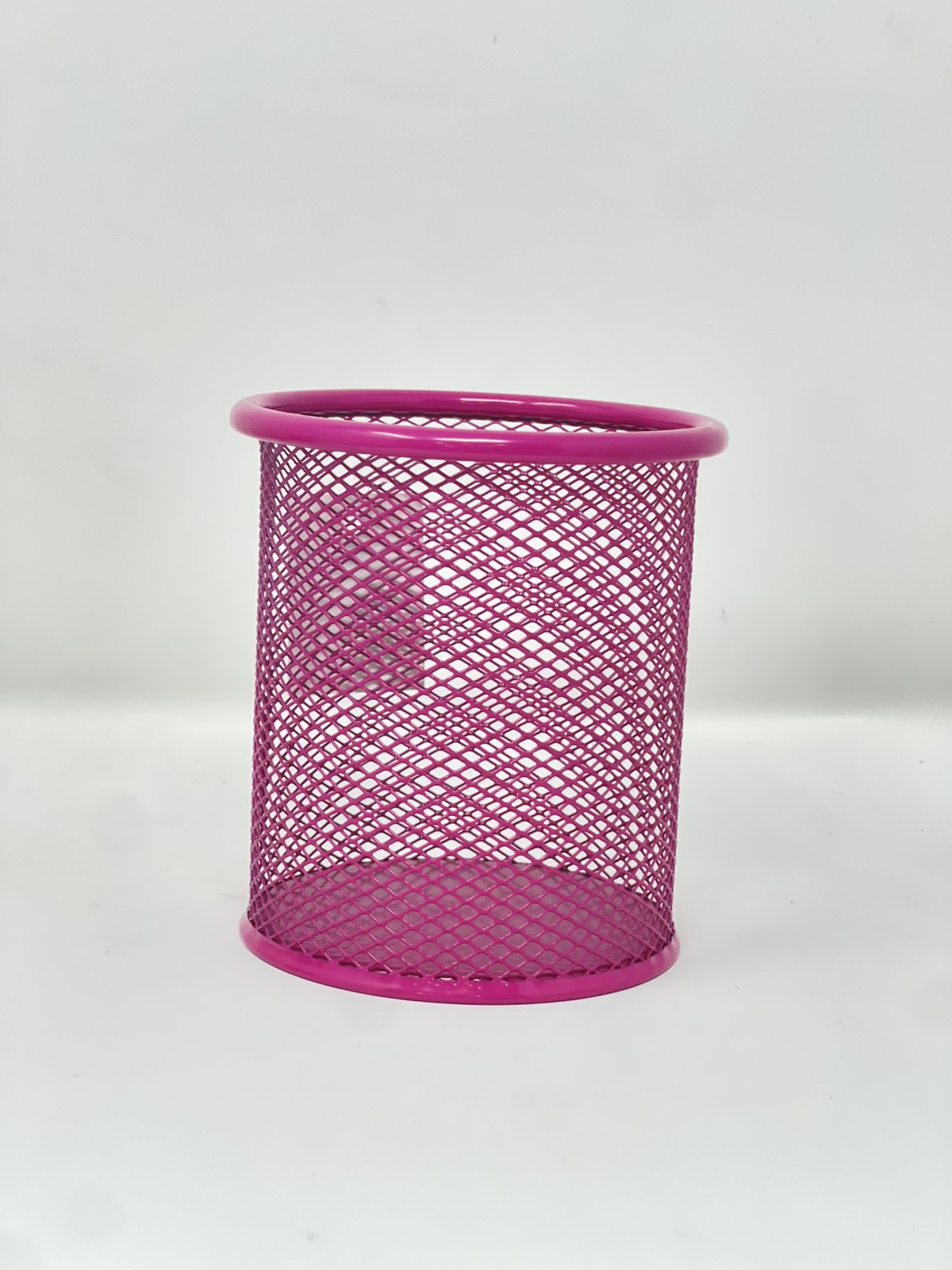 حامل أقلام شبكي معدني color option