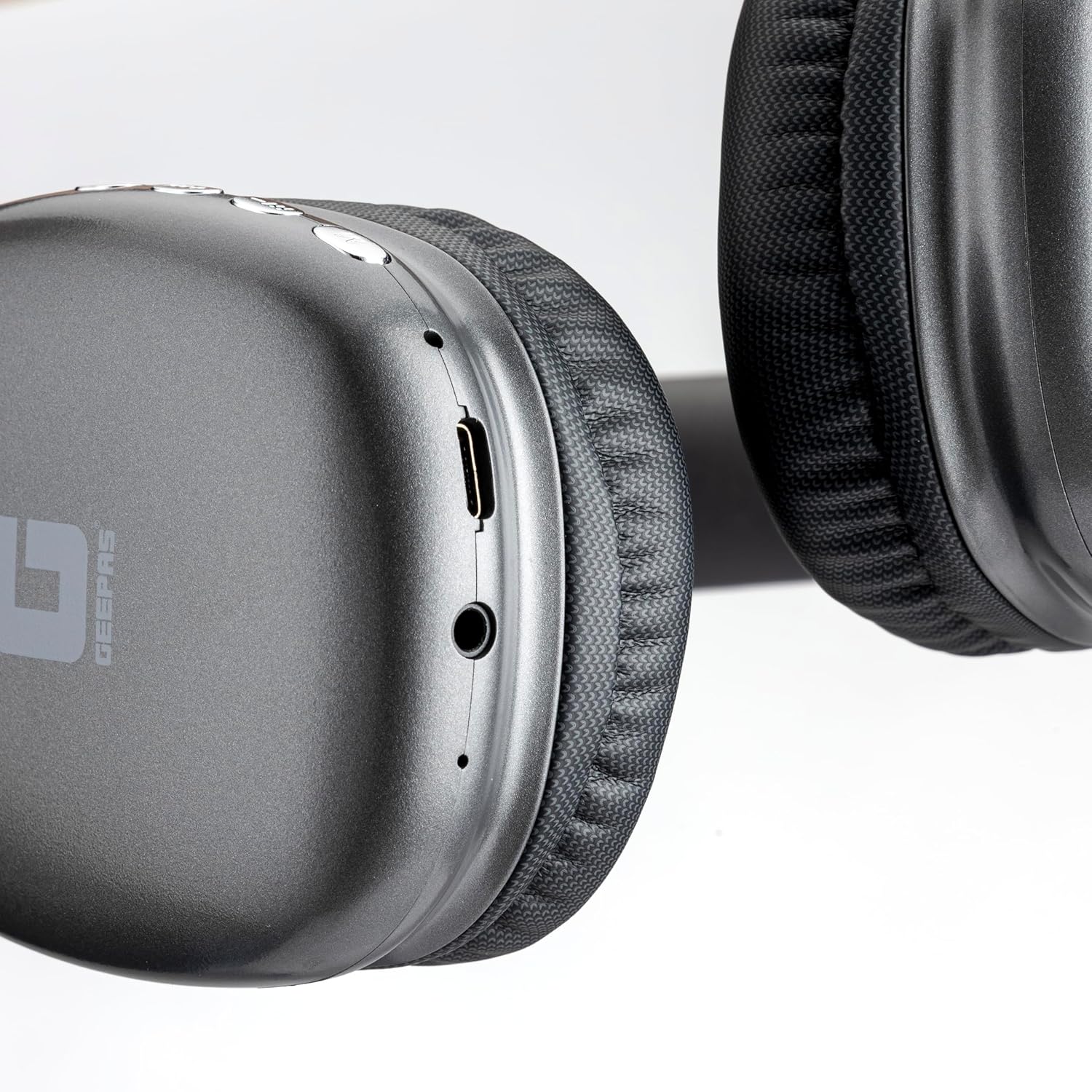 Bluetooth Headphones GHP14012 – Up to 70Hrs Playtime, Type-C Fast Charging image 3