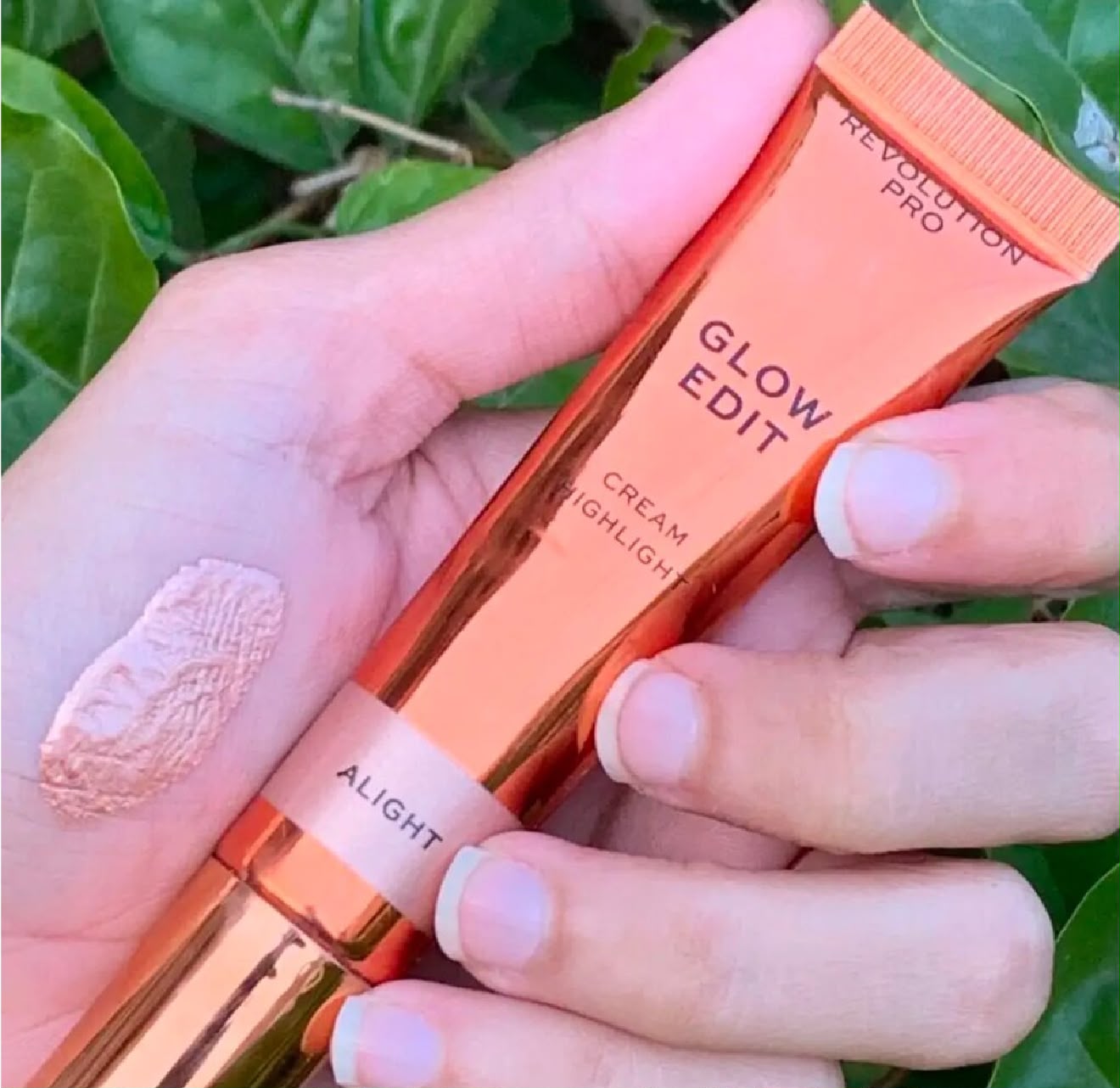 Revolution Glow Edit Cream Highlighter - Alight image 2