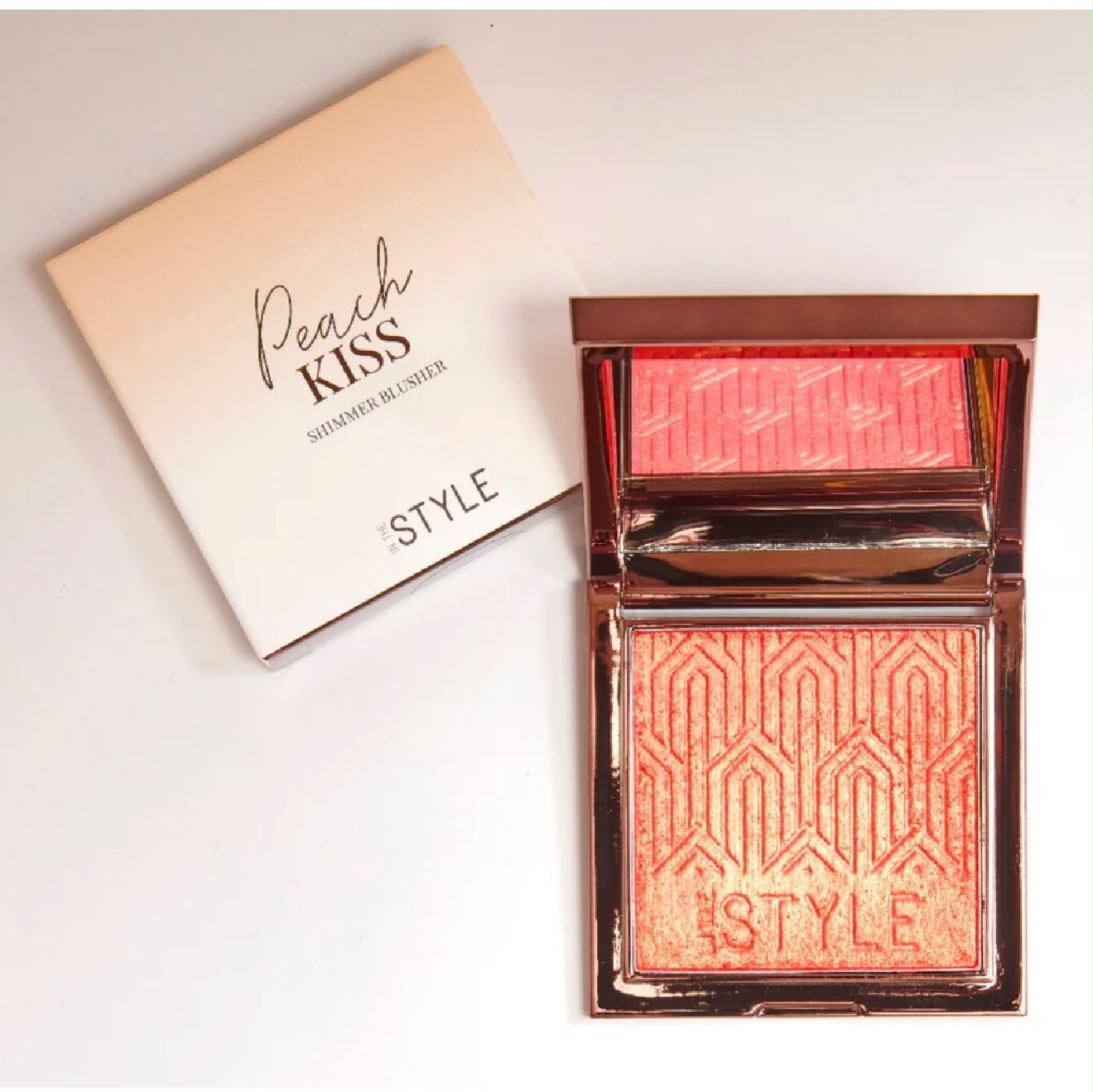 In The Style Shimmer Blusher - Peach Kiss color option